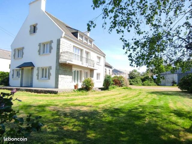 Maison 10 pièces 257 m²