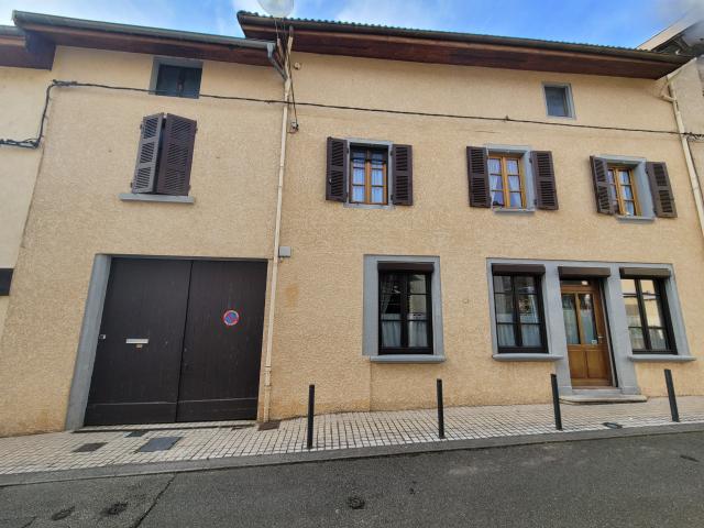 Maison 10 pièces 254 m²