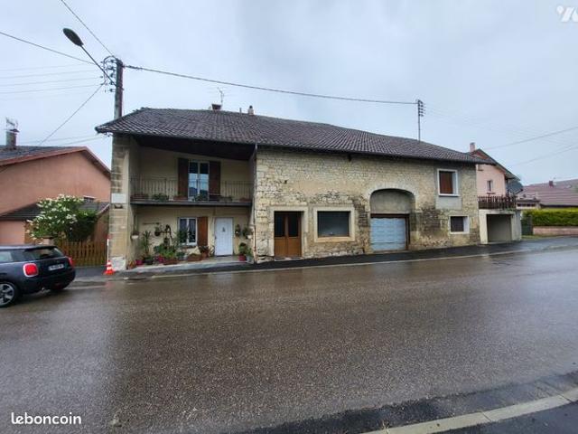 Maison 10 pièces 254 m²