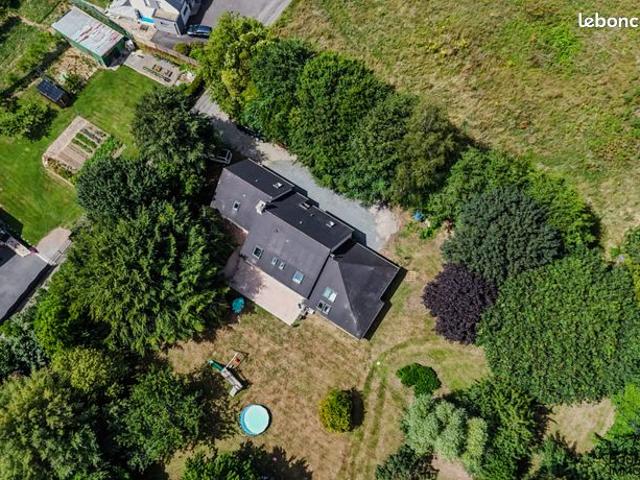 Maison 10 pièces 254 m²