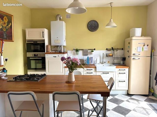 Maison 10 pièces 255 m²