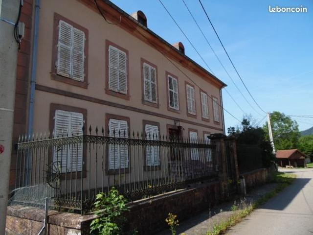 Maison 10 pièces 255 m²