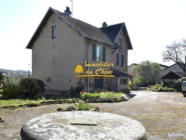 Maison 10 pièces 255 m²