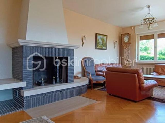 Maison 10 pièces 256 m²