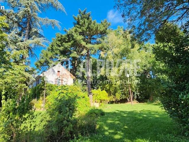 Maison 10 pièces 256 m²