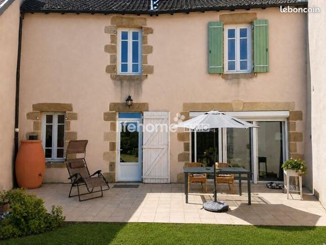 Maison de village 10 pièces 258 m²