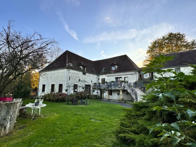 Maison 10 pièces 258 m²