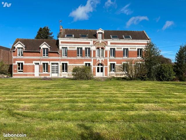 Maison 10 pièces 258 m²