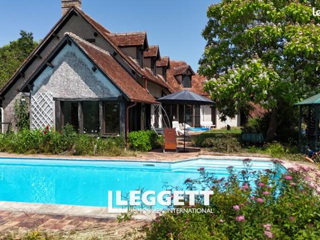 Maison 10 pièces 258 m²