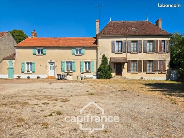 Maison 10 pièces 259 m²