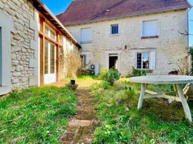 Maison 10 pièces 263 m²