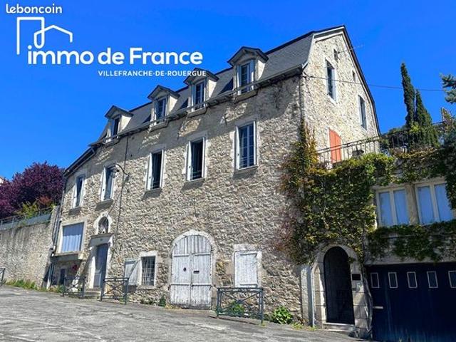 Maison 10 pièces 263 m²