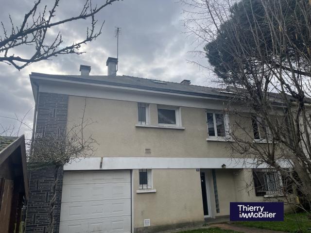 Maison 10 pièces 263 m²