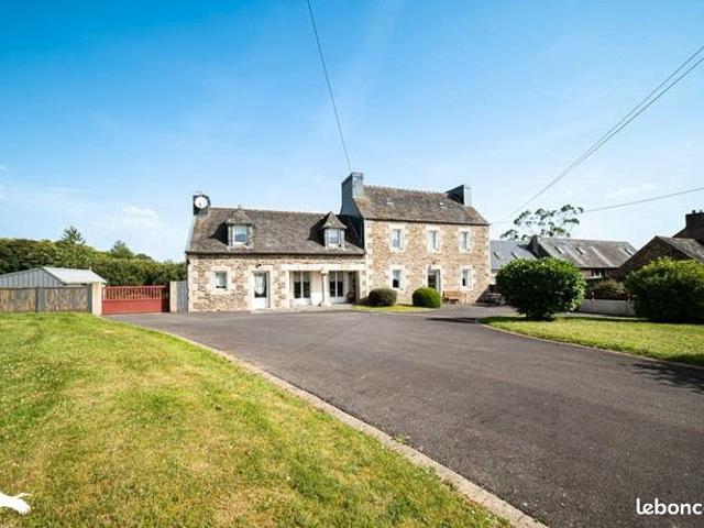 Maison 10 pièces 260 m²