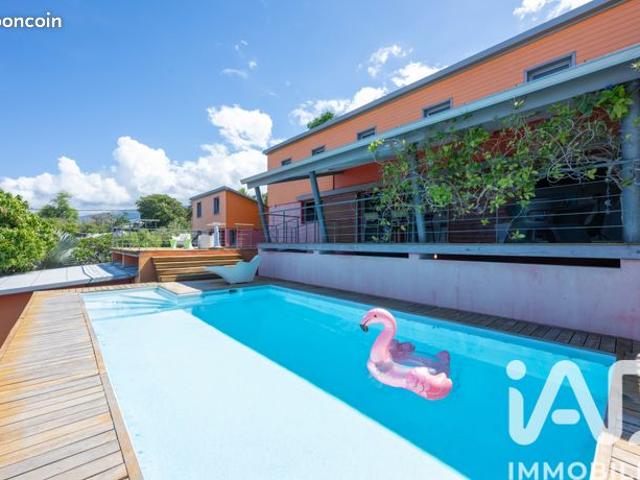 Maison 10 pièces 260 m²