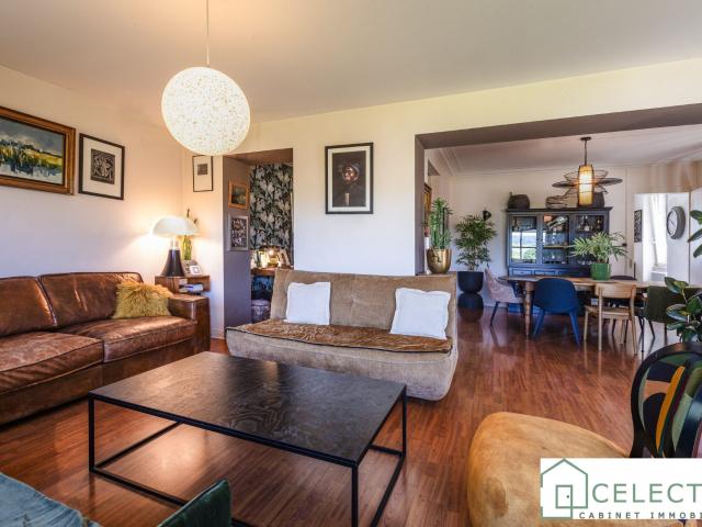 Maison 10 pièces 260 m²