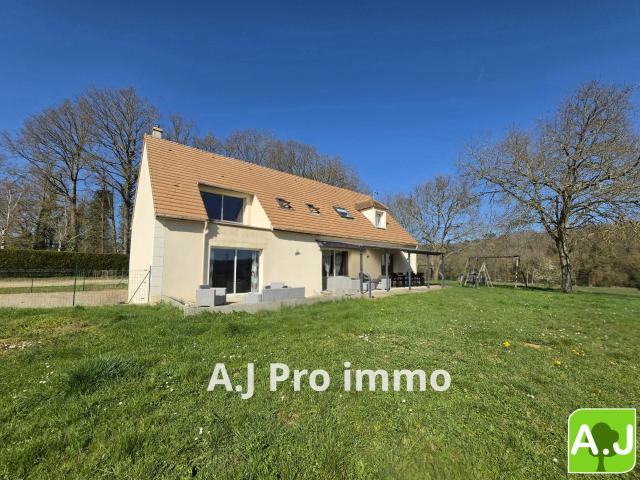 Maison 10 pièces 260 m²