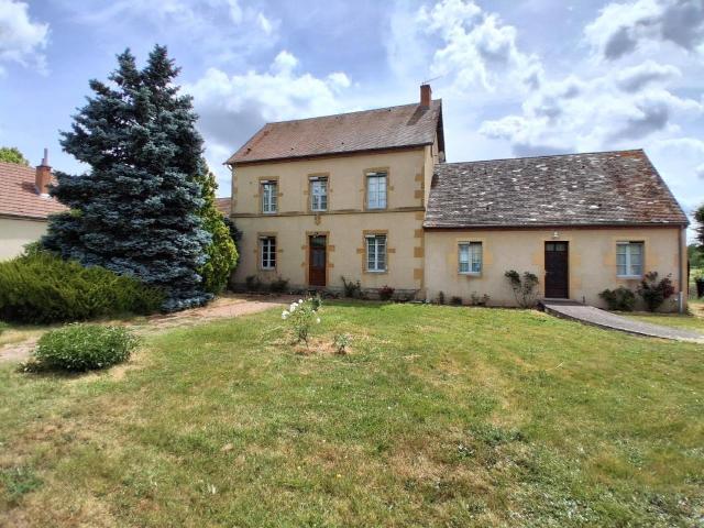 Maison 10 pièces 260 m²
