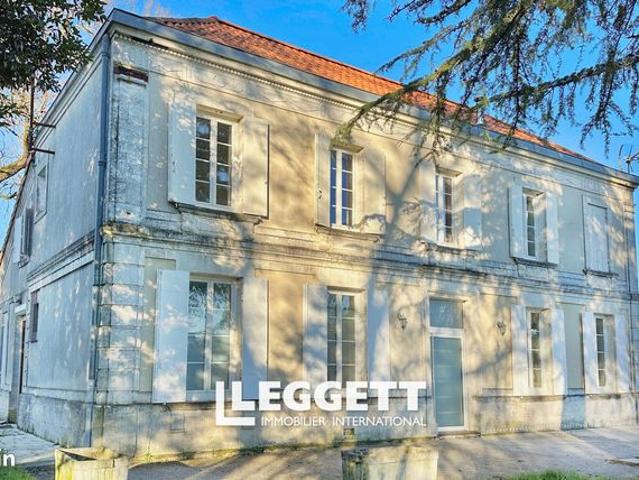 Maison 10 pièces 260 m²