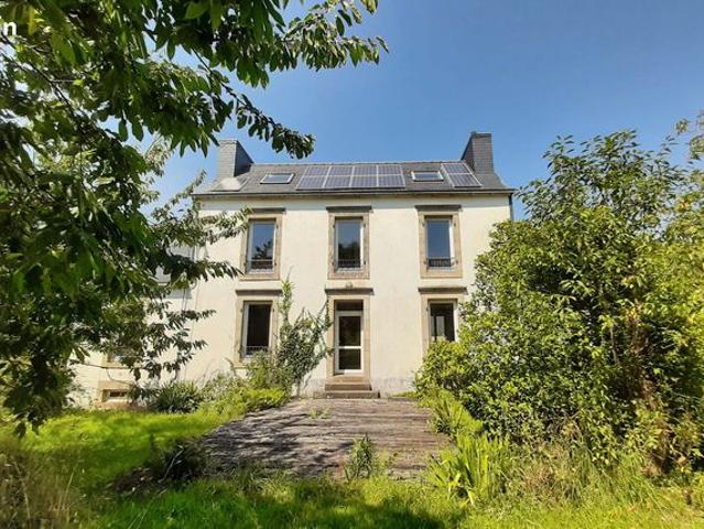 Maison 10 pièces 260 m²