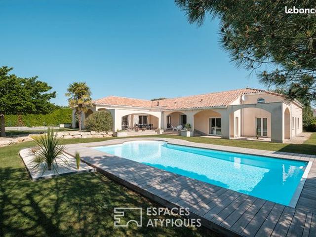 Maison 10 pièces 260 m²