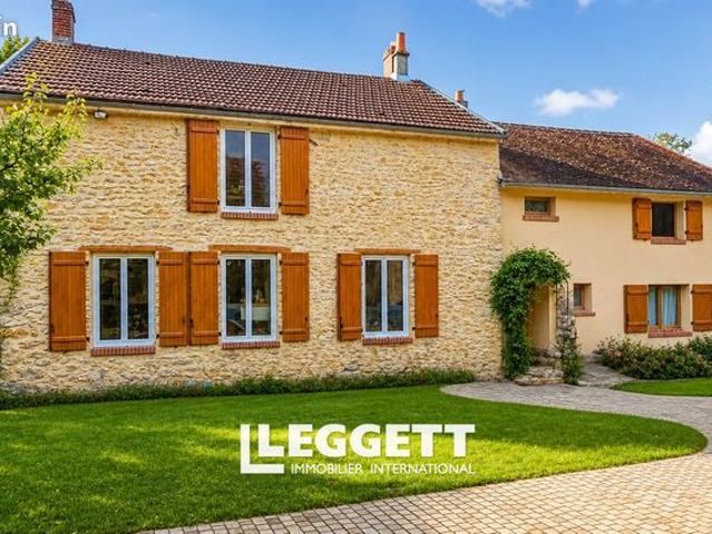 Maison 10 pièces 260 m²