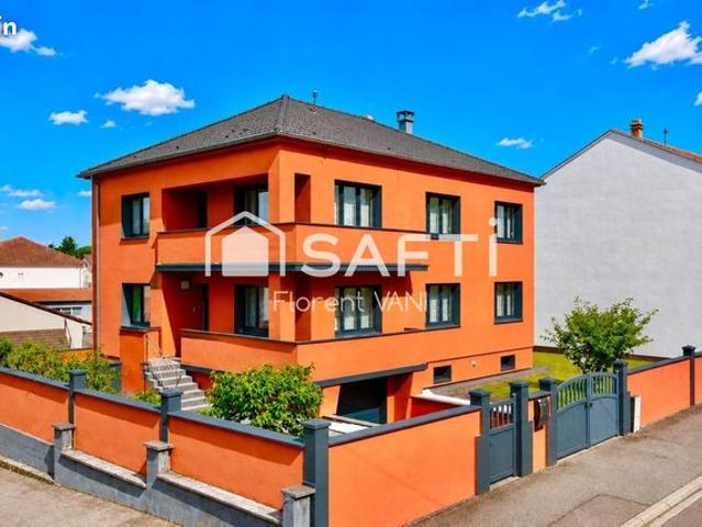 Maison 10 pièces 260 m²
