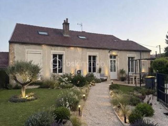 Maison 10 pièces 261 m²