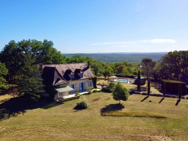Maison 10 pièces 262 m²