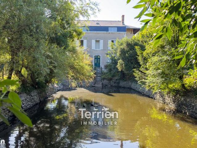 Maison 10 pièces 267 m²