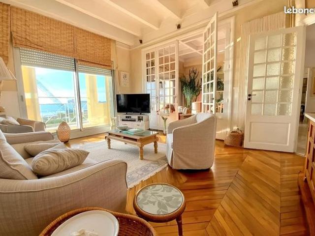 Maison 10 pièces 265 m²