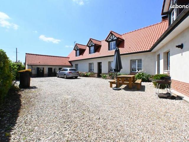 Maison 10 pièces 265 m²