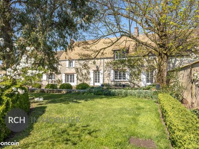 Maison 10 pièces 265 m²