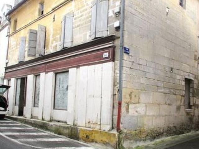 Maison 10 pièces 266 m²