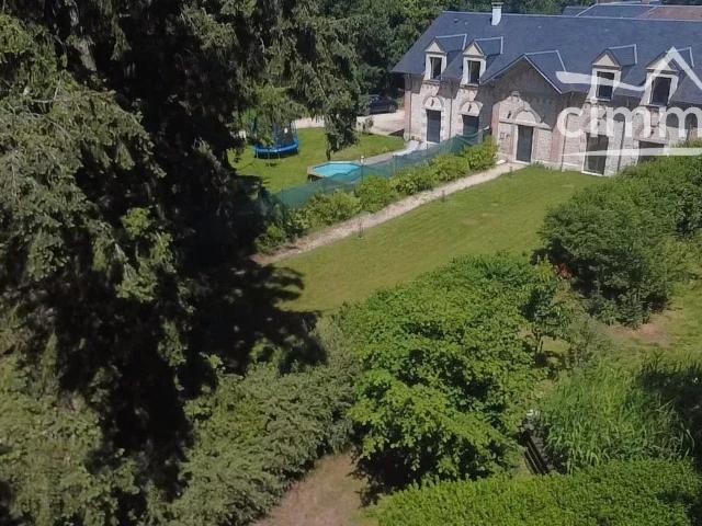 Maison 10 pièces 268 m²