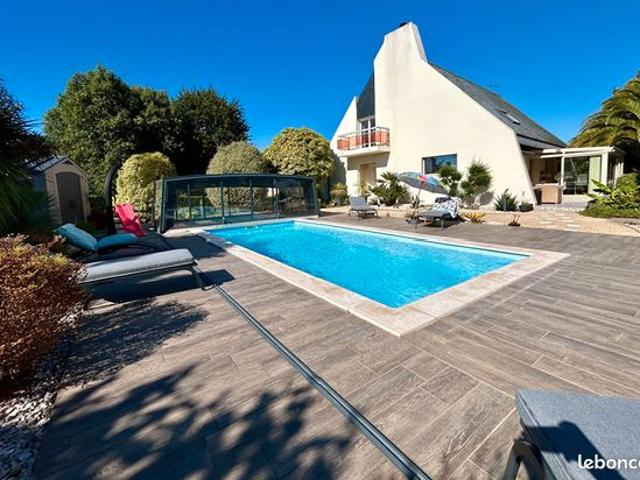 Maison 10 pièces 268 m²