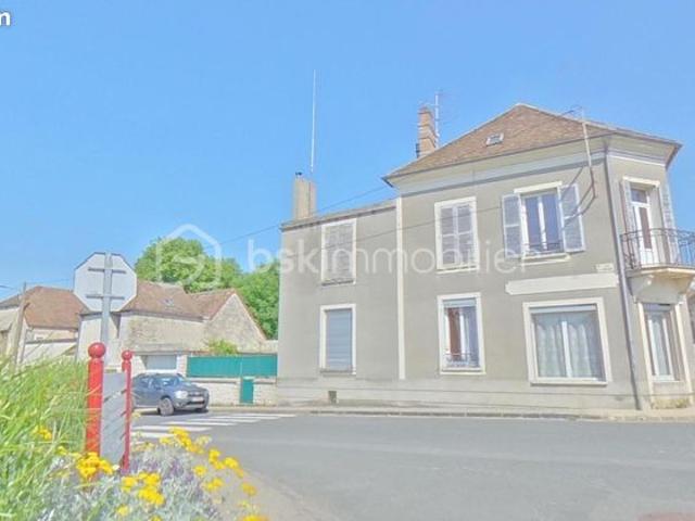 Maison 10 pièces 269 m²