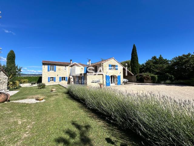Maison 10 pièces 269 m²