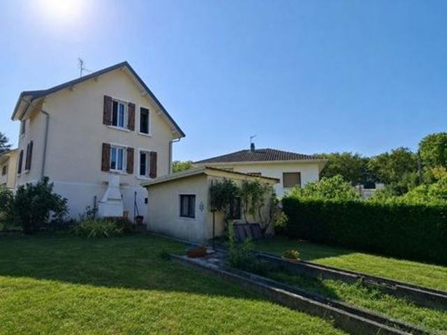 Maison 10 pièces 273 m²