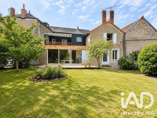 Maison 10 pièces 270 m²