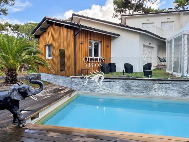 Maison 10 pièces 270 m²