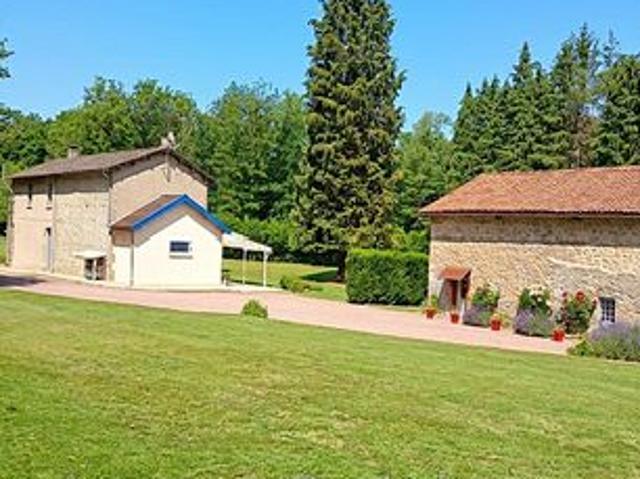 Maison 10 pièces 270 m²
