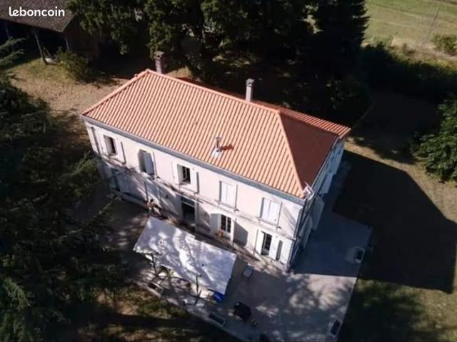 Maison 10 pièces 270 m²