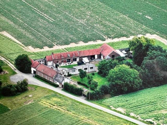 Maison 10 pièces 270 m²
