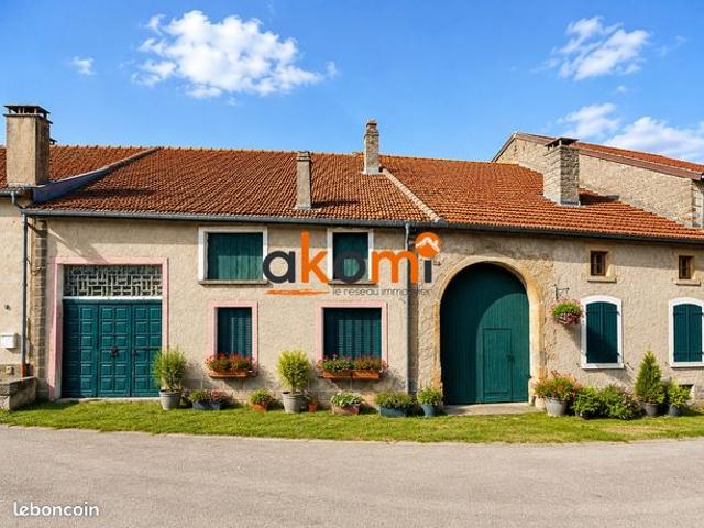 Maison 10 pièces 272 m²