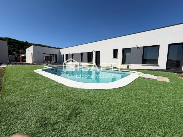 Maison 10 pièces 272 m²