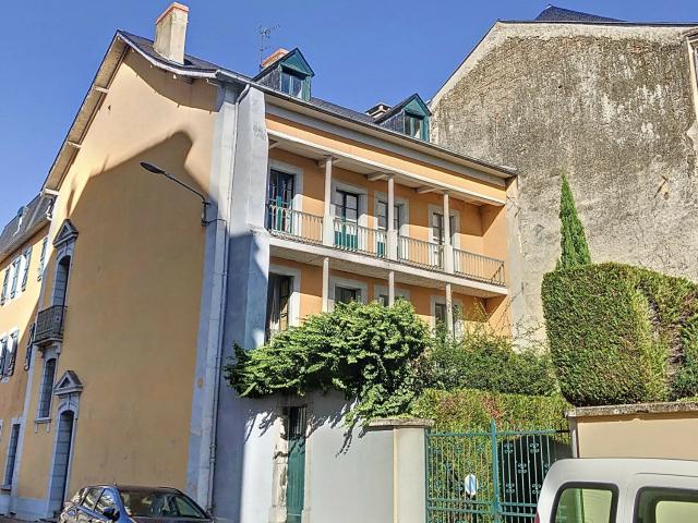 Maison 10 pièces 272 m²