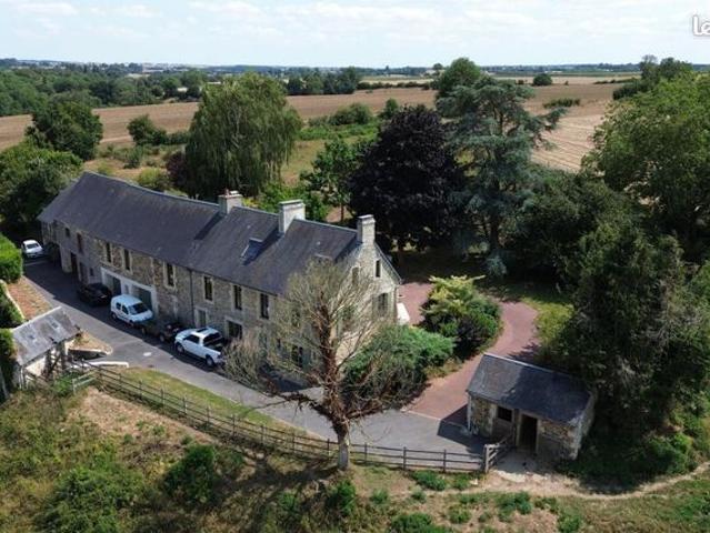 Maison 10 pièces 277 m²