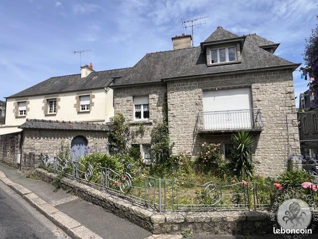 Maison 10 pièces 277 m²