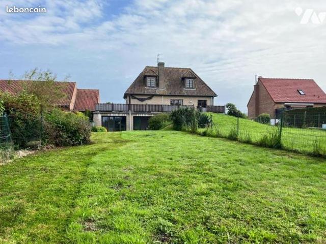 Maison 10 pièces 274 m²